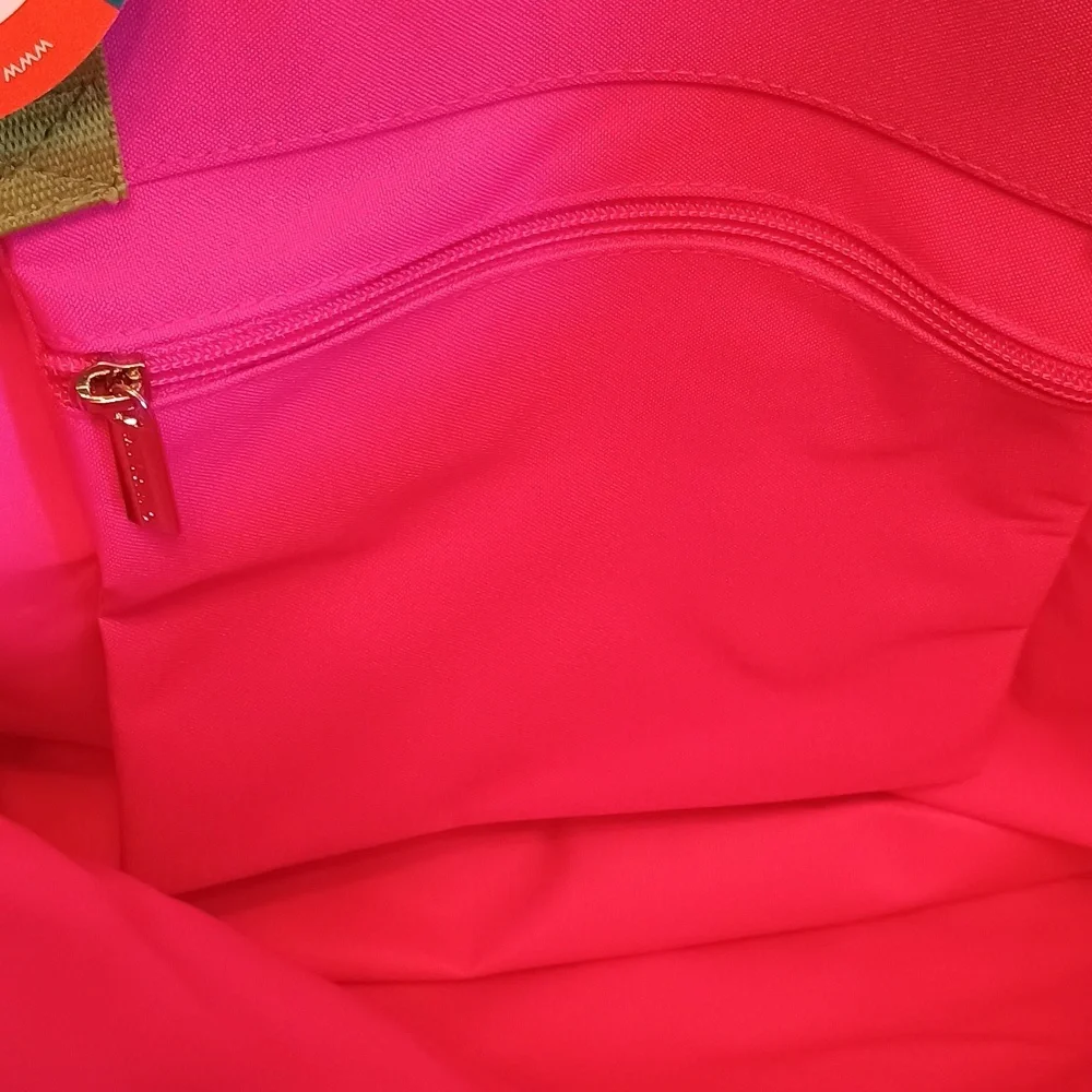 Woman's Milano Tote Series Vibrant Pink with Green Handles- Brand New With Tags! - Picture 6 of 9